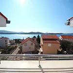 & Petra - One Bedroom With Balcony And Sea View Žaborić