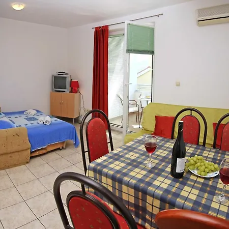 & Petra - One Bedroom With Balcony And Sea View 아파트