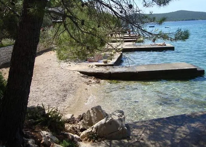 & Petra - One Bedroom With Balcony And Sea View Zaboric